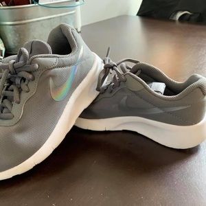 NEW Youth Nike athletic shoe